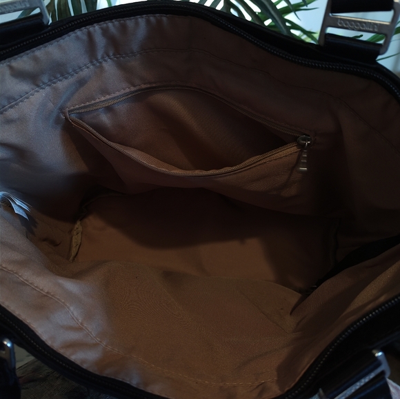 Baggallini - Picture 3 of 4